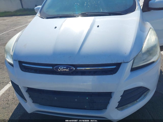 1FMCU0GXXGUC11872 Ford ESCAPE SE