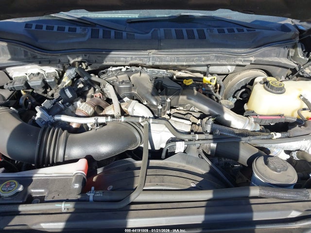 1FT7W2BT3HEE40910 Ford F-250 Platinum
