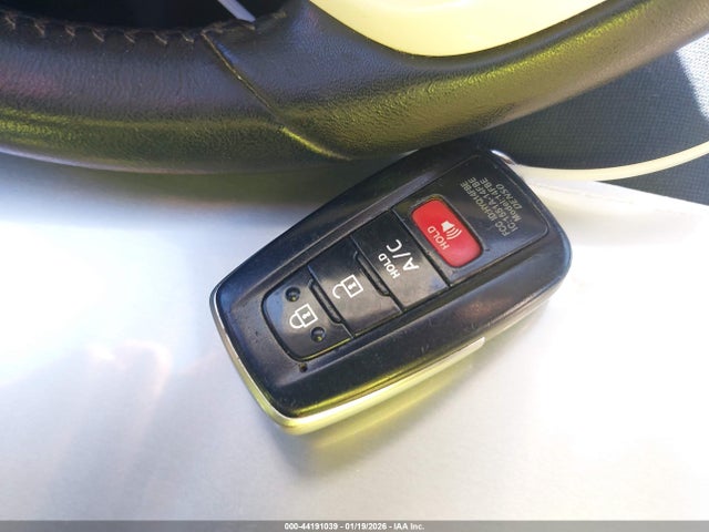 JTDKARFPXH3064832 Toyota Prius Prime Premium
