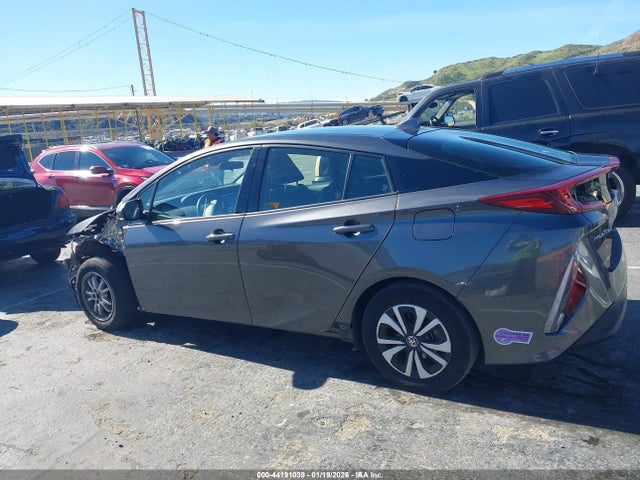 JTDKARFPXH3064832 Toyota Prius Prime Premium
