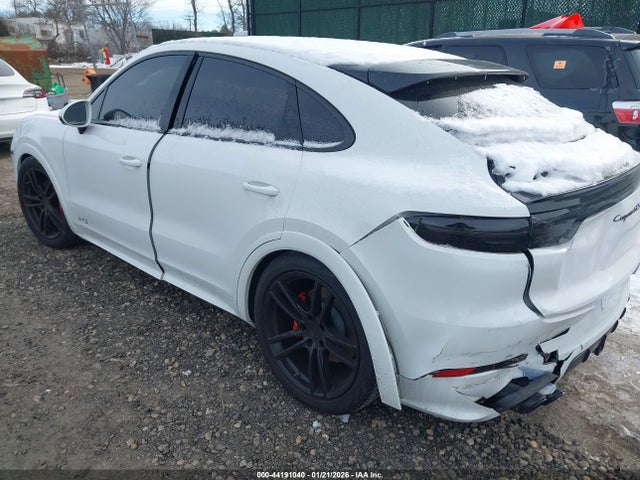 2021 PORSCHE CAYENNE COUPE WP1BG2AYXMDA49613 Photo 2