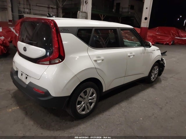 KNDJ23AU3M7143474 KIA SOUL LX