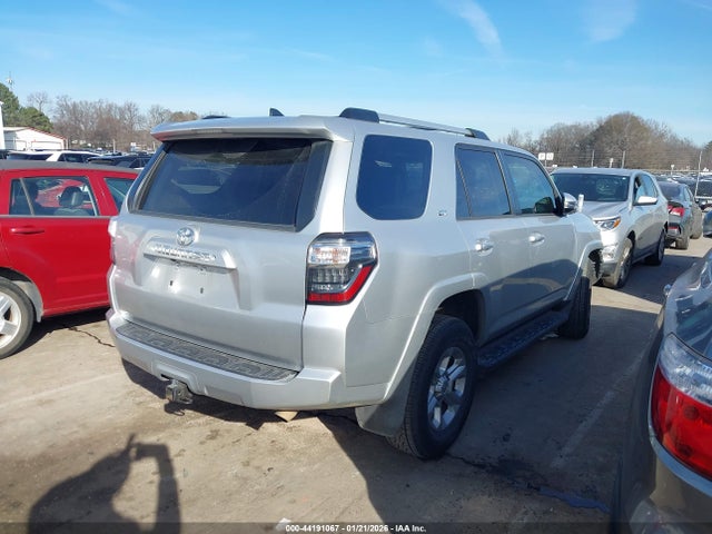2019 TOYOTA 4RUNNER JTEZU5JR7K5191875 Photo 3