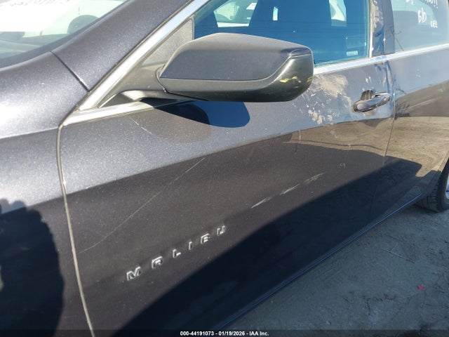 1G1ZD5ST0PF165143 Chevrolet Malibu Fwd 1lt