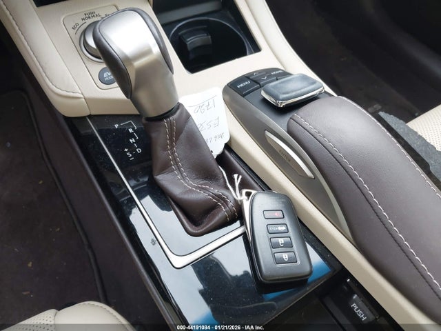 JTHBW1GG4G2122776 Lexus ES 300H