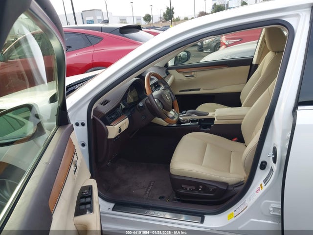 JTHBW1GG4G2122776 Lexus ES 300H