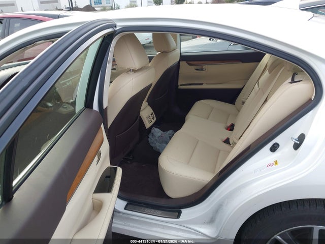 JTHBW1GG4G2122776 Lexus ES 300H