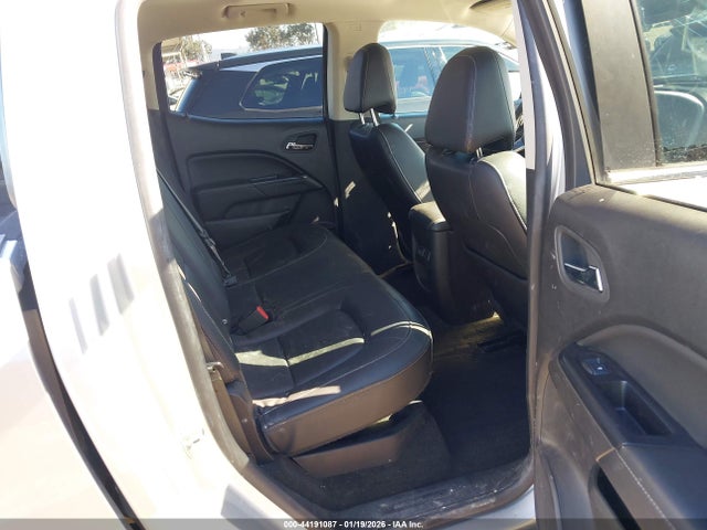 1GTP6DE15H1216230 GMC CANYON SLT