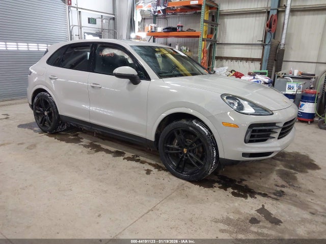 2022 PORSCHE CAYENNE WP1AA2AY1NDA05689