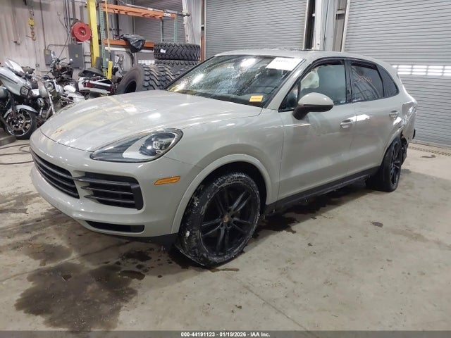 2022 PORSCHE CAYENNE WP1AA2AY1NDA05689 Photo 1