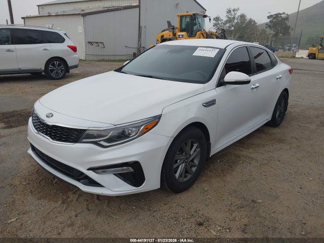 5XXGT4L37KG318976 KIA Optima Lx