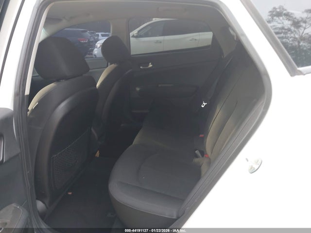 5XXGT4L37KG318976 KIA Optima Lx