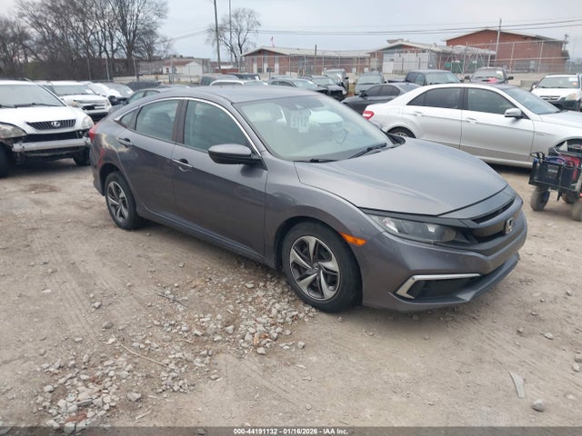 Honda Civic Lx 2019 19XFC2F61KE007610 zdjęcie główne