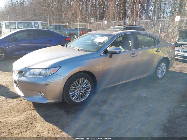 44191168 :رقم المزاد ، JTHBK1GG7F2170041 vin ، 2015 Lexus Es 350 مزاد بيع