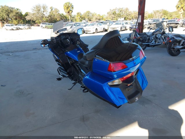 JH2SC68G8HK500046 Honda GL1800