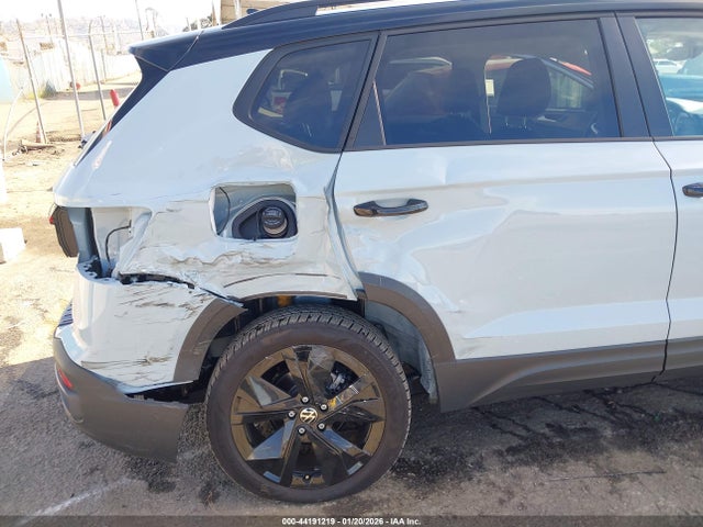 3VV3C7B22SM041436 Volkswagen Taos 1.5t Se Black