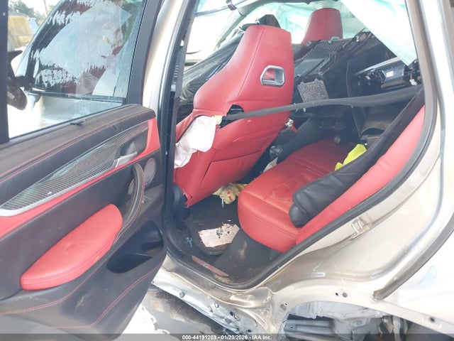 2016 BMW X5 M 5YMKT6C58G0R77687 Photo 7