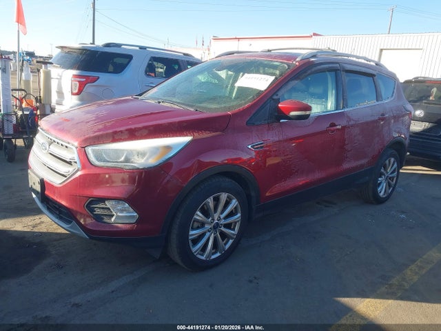 1FMCU9J99HUA15583 Ford Escape Titanium