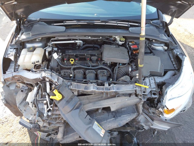 1FADP3F24EL111931 Ford FOCUS SE