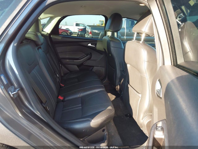 1FADP3F24EL111931 Ford FOCUS SE