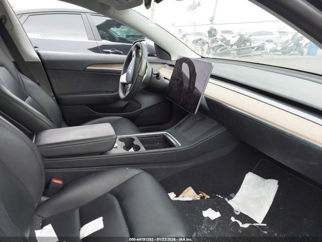 2023 TESLA MODEL 3 5YJ3E1EC3PF712697 Photo 4