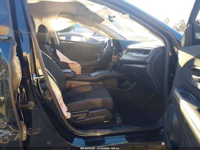 3CZRU5H3XNM739897 Honda Hr-v 2wd Lx