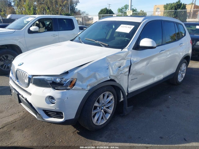 2017 BMW X3 5UXWX9C32H0W69610 Photo 1