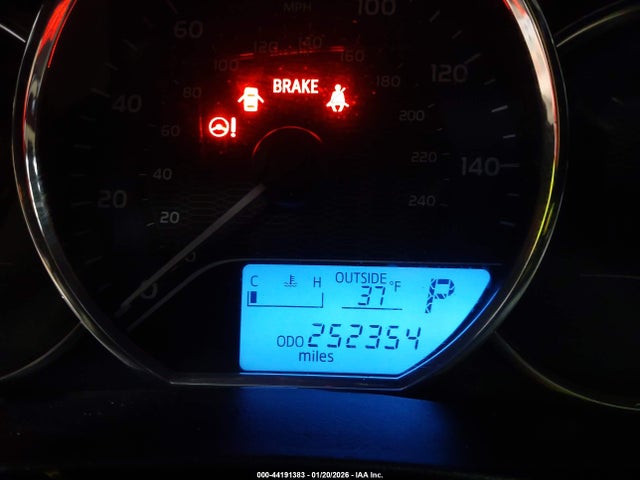 Toyota COROLLA LE 2015 5YFBURHEXFP355354 Image 16