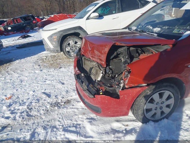 2011 HYUNDAI ACCENT KMHCM3AC0BU186691 Photo 5