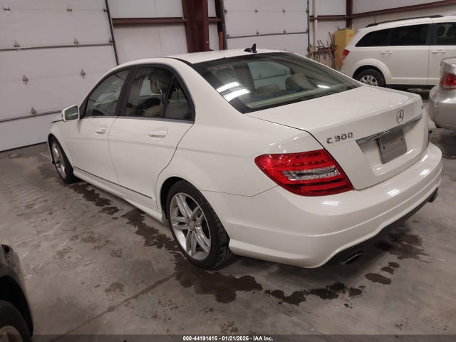 Aukcja sprzedaży 2012 Mercedes-benz C 300 Sport 4matic, vin: WDDGF8BB8CR211446, numer aukcji: 44191415