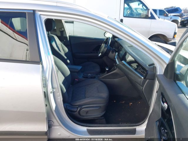 2020 KIA NIRO KNDCB3LC0L5393035 Photo 4