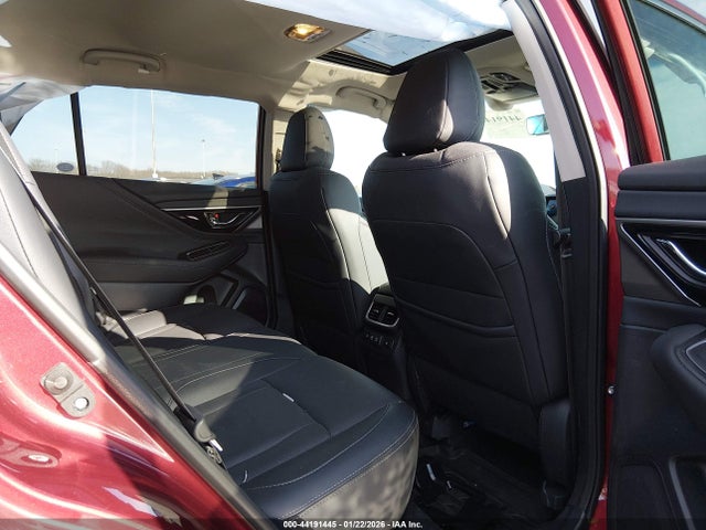 4S4BTANC0N3178596 Subaru Outback Limited