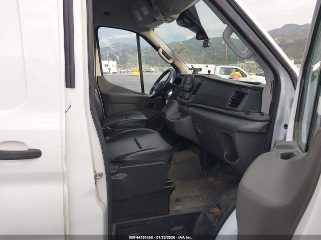 1FTBW3X8XNKA84019 Ford Transit-350 Cargo Van