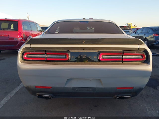 2C3CDZAG1MH573223 Dodge Challenger Sxt