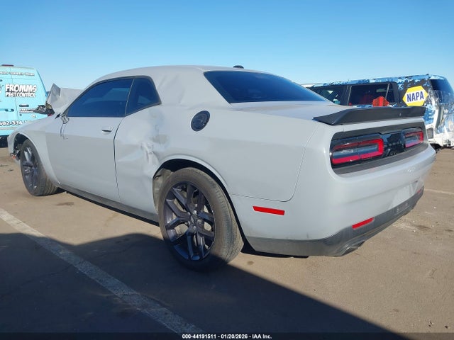 2C3CDZAG1MH573223 Dodge Challenger Sxt