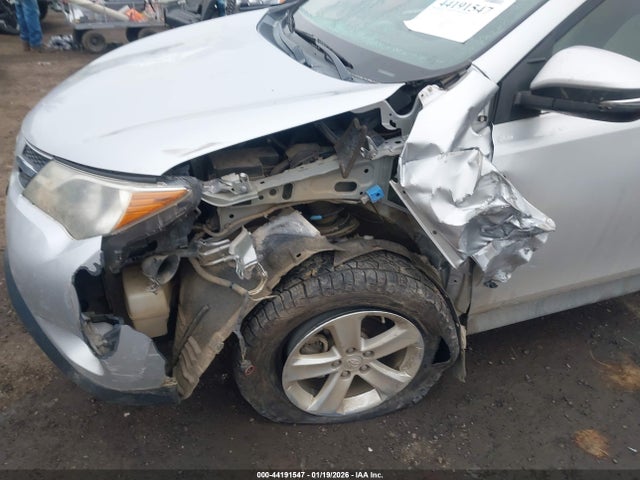 Toyota Rav4 Xle 2014 JTMRFREV9ED076976 Image 6