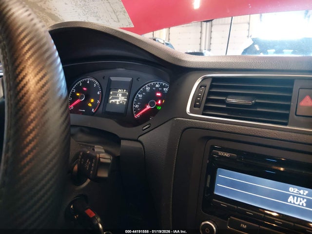 3VW2K7AJ3EM391455 Volkswagen Jetta 2.0l S