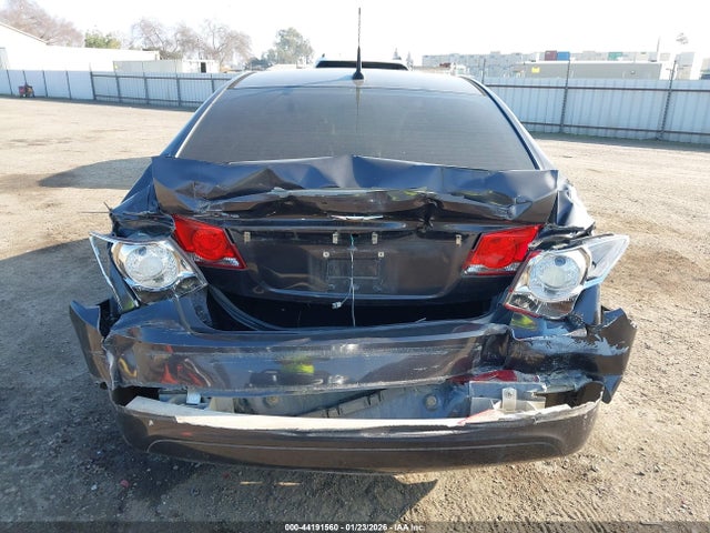 Chevrolet Cruze Ls Auto 2014 1G1PA5SG5E7208353 Image 16