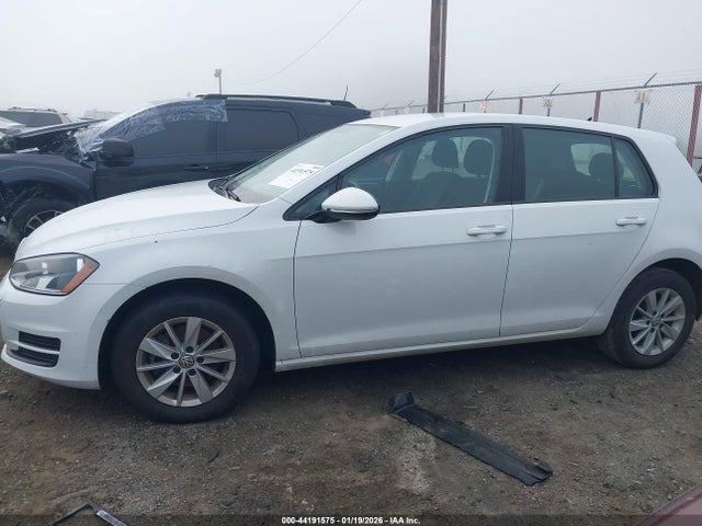 3VW217AU5HM005152 Volkswagen Golf Tsi S 4-door