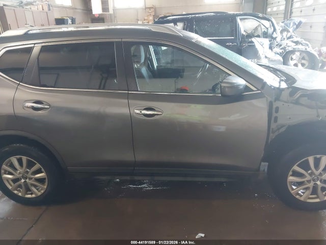 Продажа на аукционе авто 2017 Nissan Rogue Sv, vin: KNMAT2MV4HP610502, номер лота: 44191589