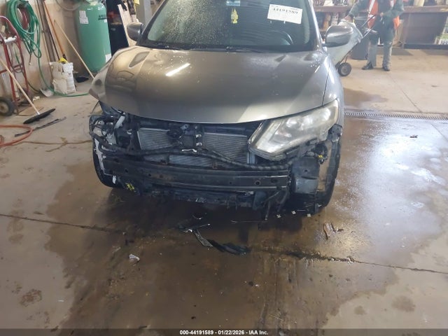 Продажа на аукционе авто 2017 Nissan Rogue Sv, vin: KNMAT2MV4HP610502, номер лота: 44191589