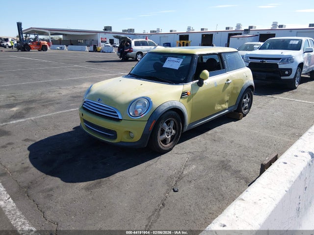 2011 MINI COOPER WMWSU3C56BT091182 Photo 1