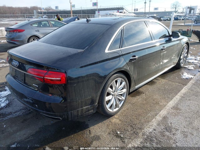 2017 AUDI A8 L WAU44AFDXHN012643 Photo 3