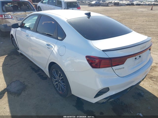 3KPF54AD8PE536913 KIA Forte Gt-line