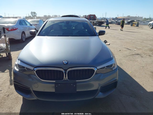 WBAJE5C53KWW31896 BMW 540I
