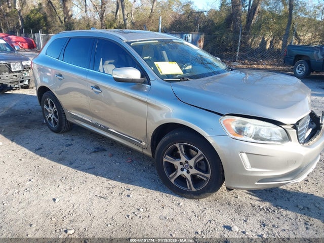 2015 VOLVO XC60 YV449MDK4F2729512