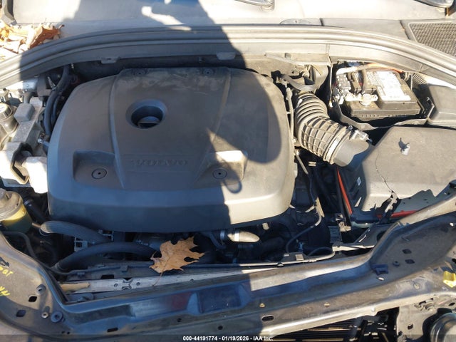 2015 VOLVO XC60 YV449MDK4F2729512 Photo 9