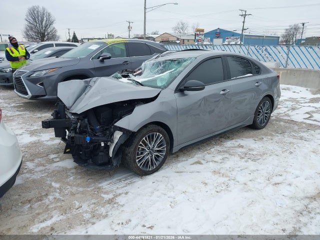 Продаж на аукціоні авто 2023 Kia Forte Gt-line, vin: 3KPF54AD4PE670639, номер лоту: 44191821