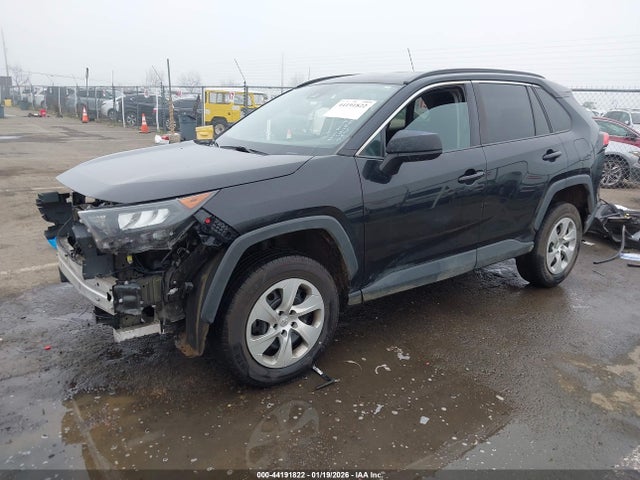 Toyota RAV4 LE 2020 2T3F1RFV4LC087465 Image 2