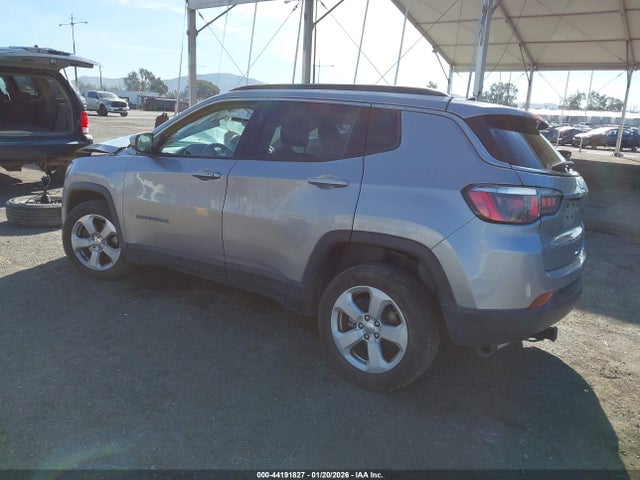 Jeep Compass Latitude Fwd 2020 3C4NJCBB3LT115069 Image 3